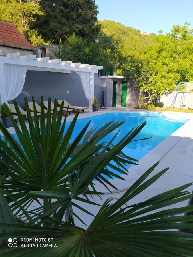 Holiday Home Zezevica - Heated Pool Sestanovac Exterior photo
