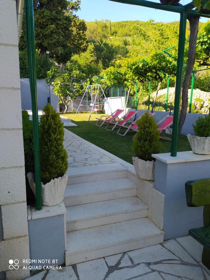 Holiday Home Zezevica - Heated Pool Sestanovac Exterior photo
