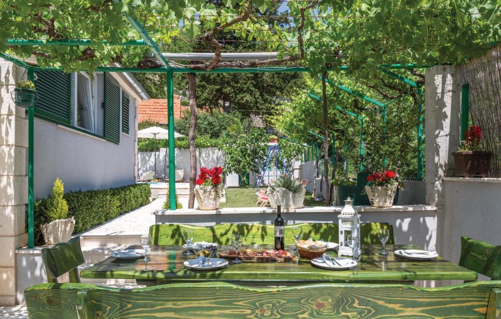 Holiday Home Zezevica - Heated Pool Sestanovac Exterior photo